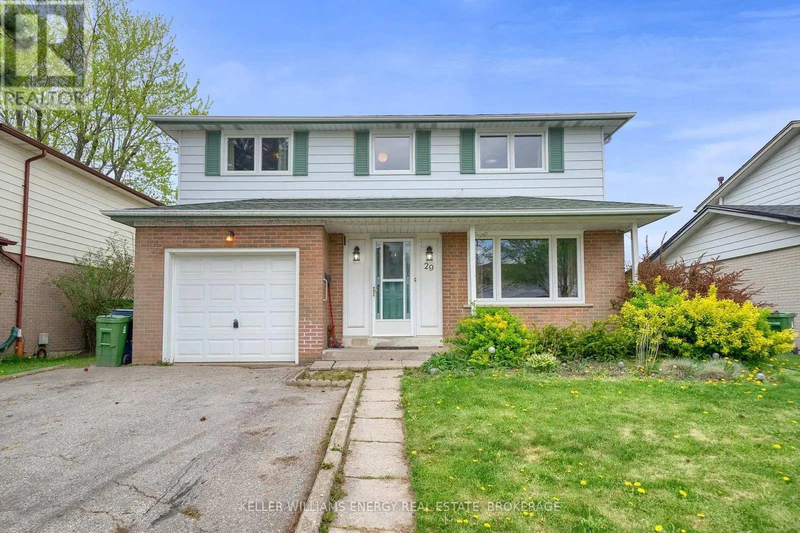 29 Parkington Crescent, Toronto, Ontario  M1H 2T6 - Photo 2 - E12147578