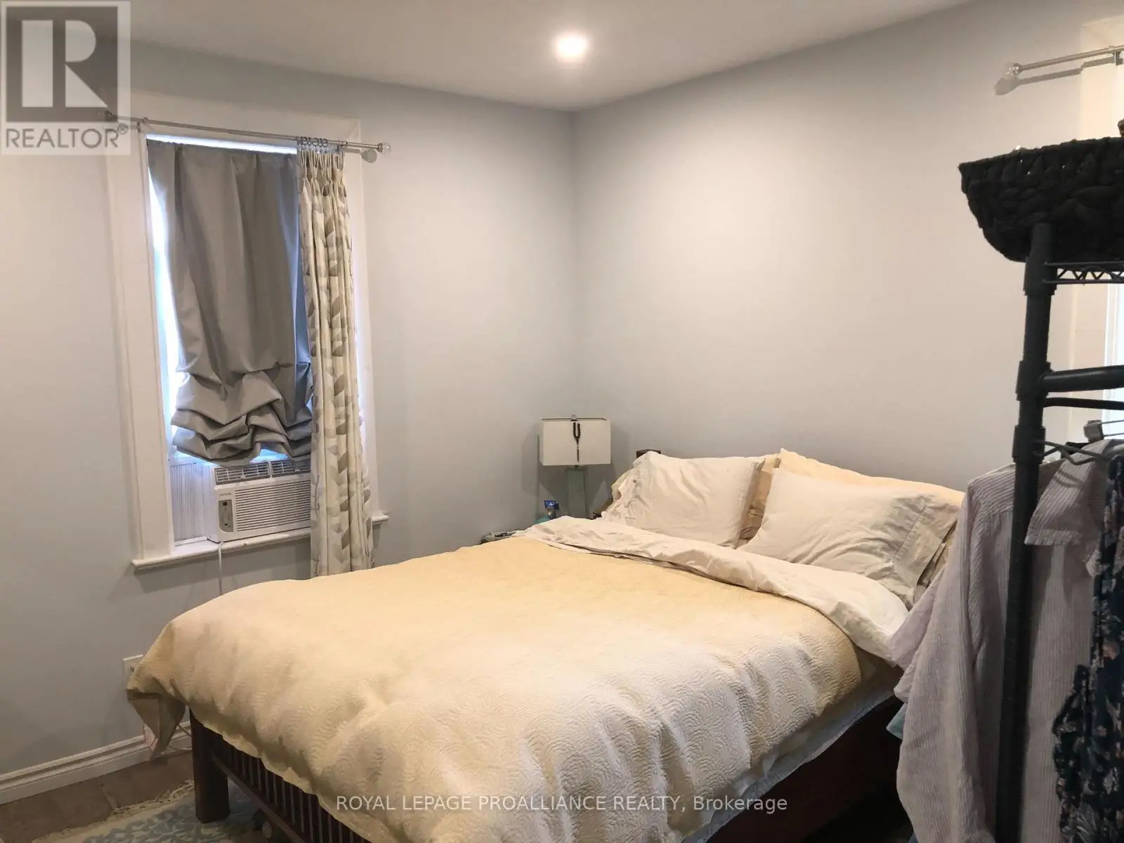A & B - 24 Flindall Street, Quinte West, Ontario  K8V 3E3 - Photo 2 - X12147470