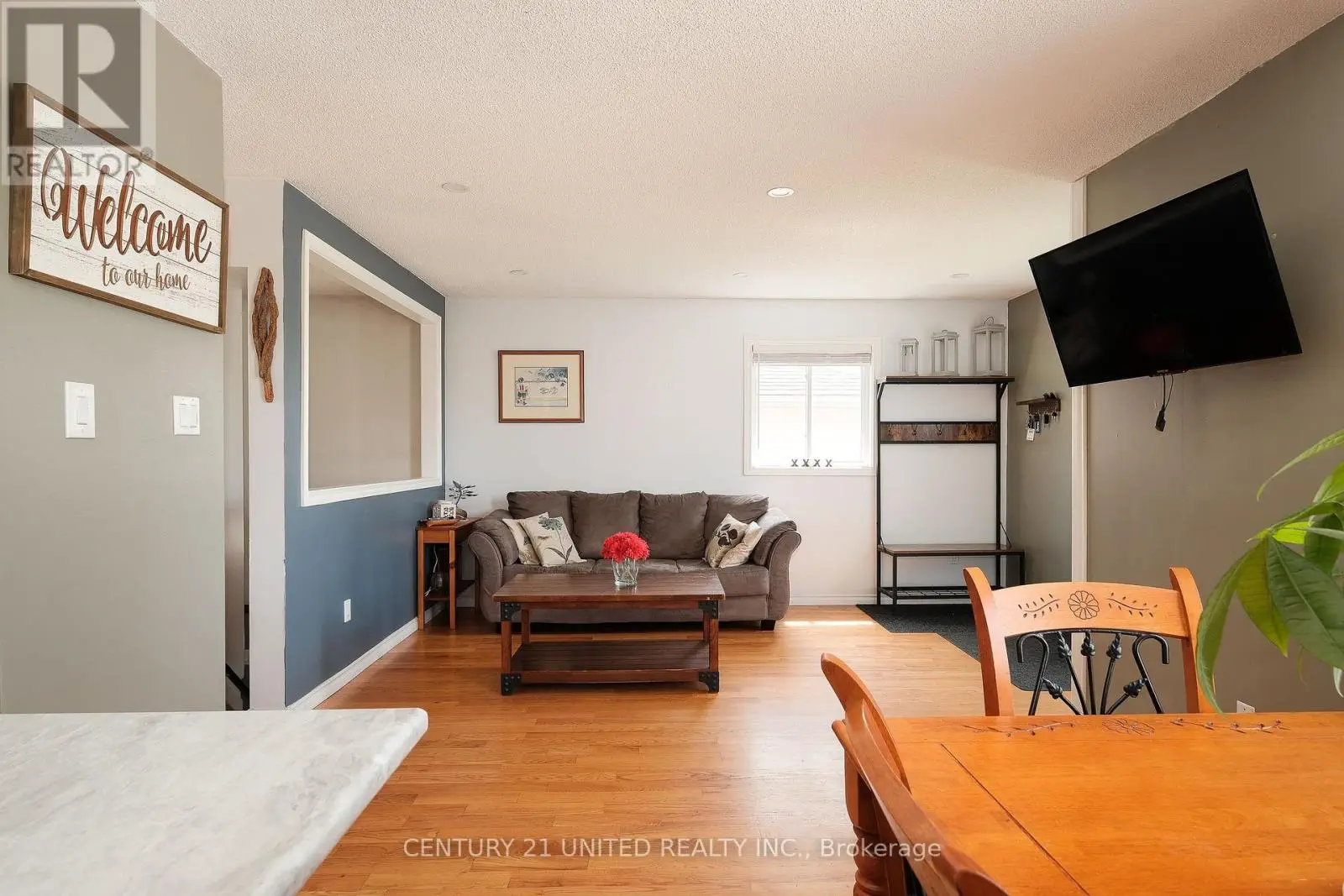 1190 Neptune Street, Peterborough North, Ontario  K9H 7M6 - Photo 3 - X12147487