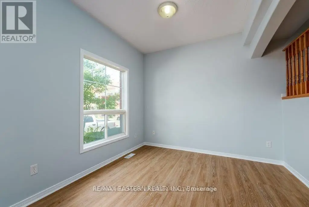 808 - 246 Spillsbury Drive, Peterborough West, Ontario  K9K 0A1 - Photo 3 - X12147541