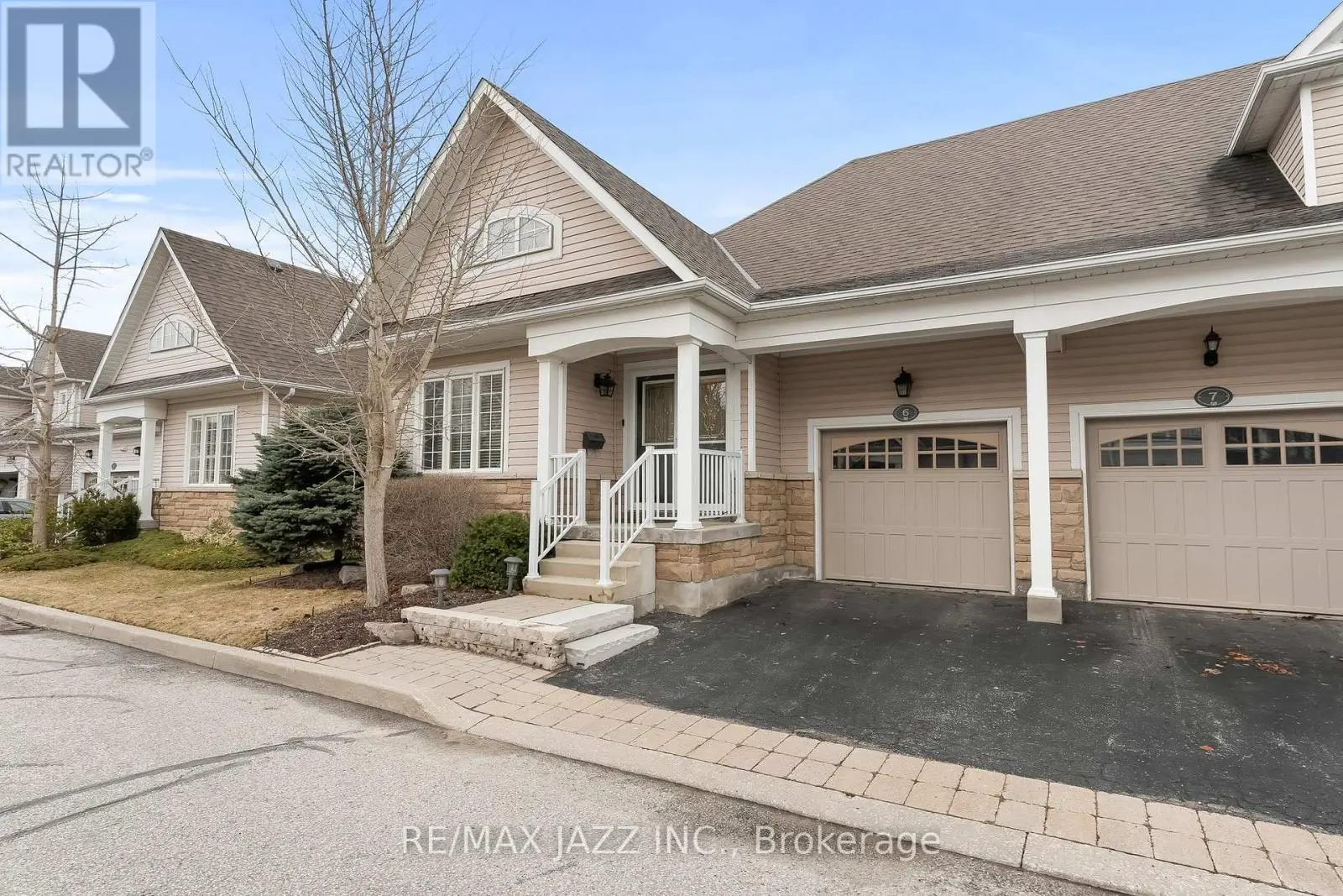 6 - 350 Lakebreeze Drive, Clarington, Ontario  L1B 0A2 - Photo 2 - E12148136