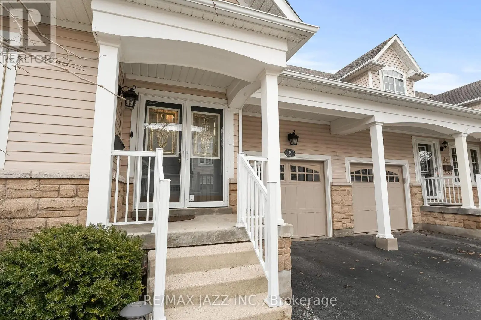 6 - 350 Lakebreeze Drive, Clarington, Ontario  L1B 0A2 - Photo 3 - E12148136