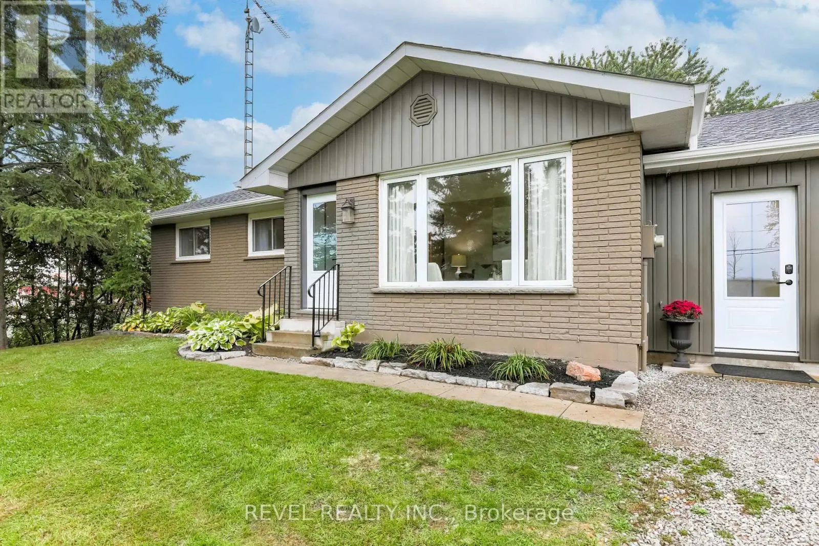 3880 Highway 35, Kawartha Lakes, Ontario  K0M 1G0 - Photo 2 - X12149008