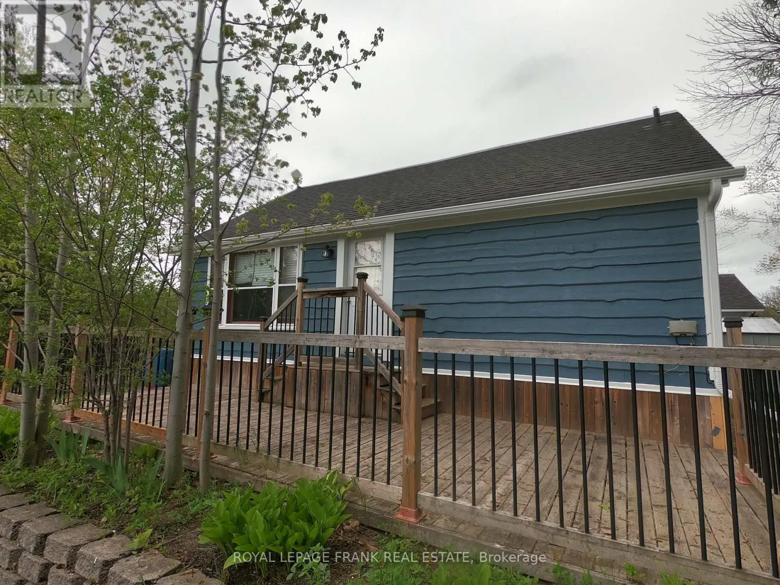 636 North Shore Drive E, Otonabee-South Monaghan, Ontario  K0L 1B0 - Photo 2 - X12149237