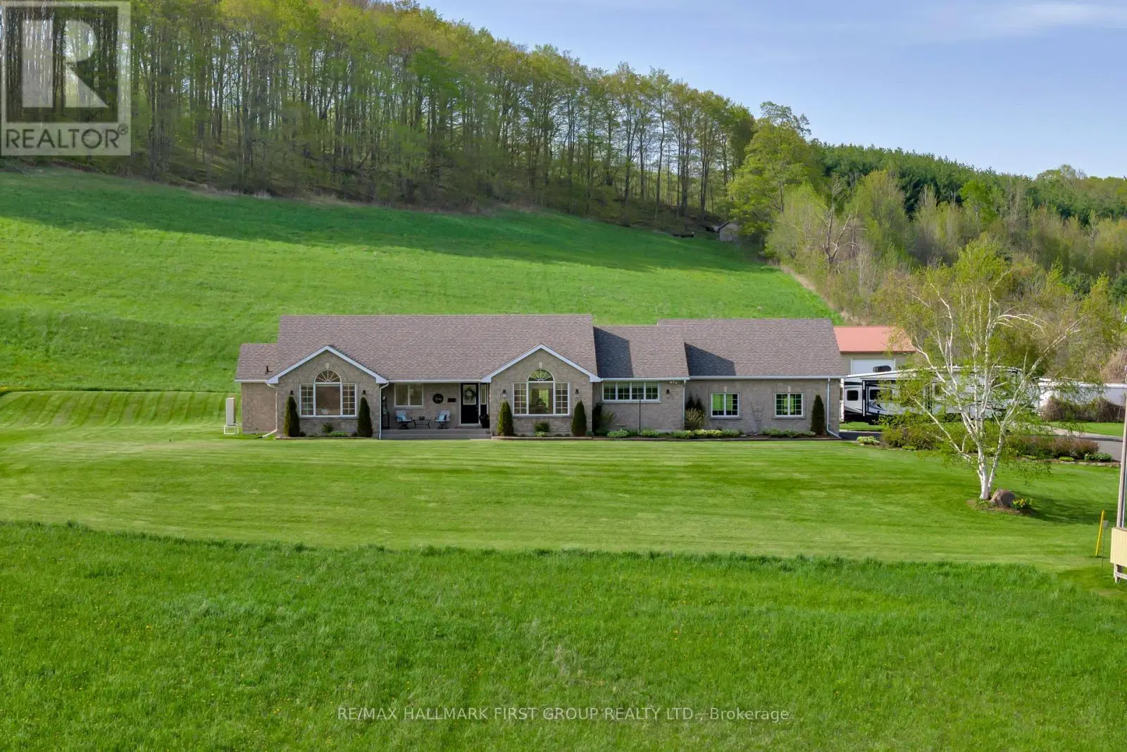 8160 Jibb Road, Hamilton Township, Ontario  K9A 4J7 - Photo 1 - X12149593