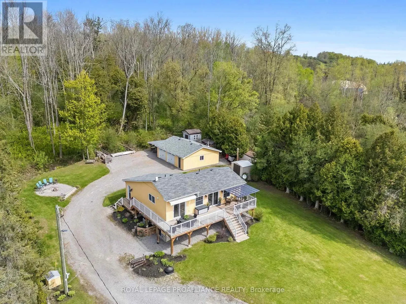 686 North Shore Drive E, Otonabee-South Monaghan, Ontario  K0L 1B0 - Photo 3 - X12150081