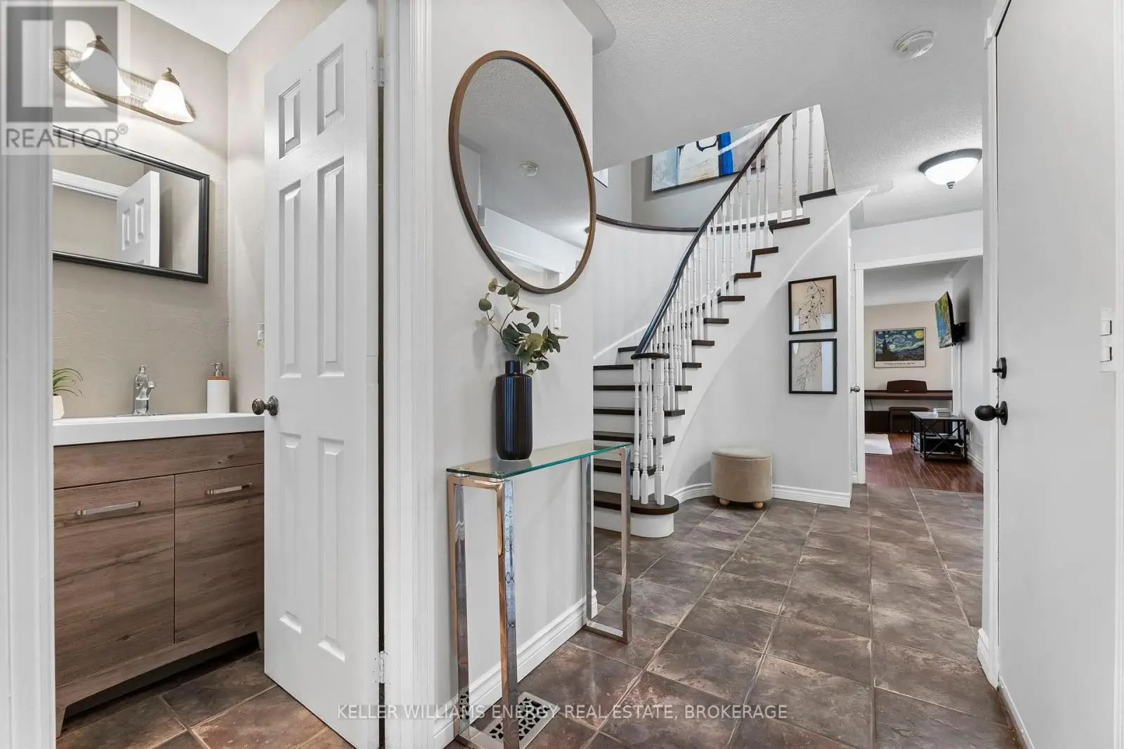 50 Kershaw Street, Clarington, Ontario  L1C 4T7 - Photo 2 - E12150557