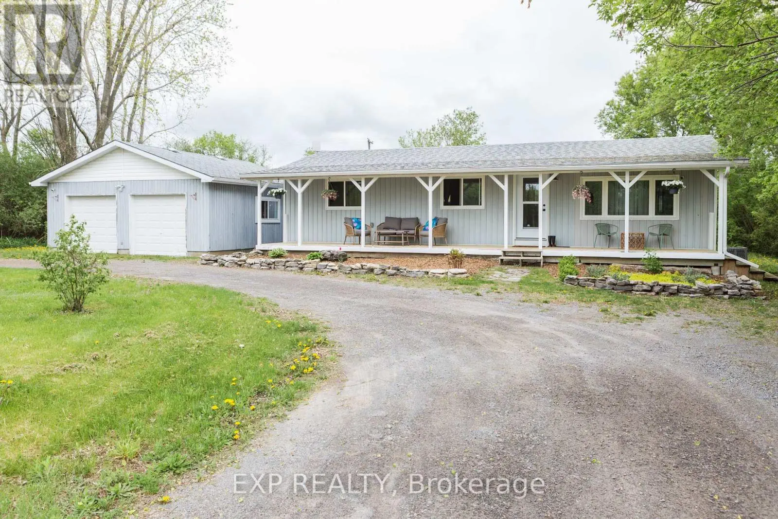 825 County Road 8 Road, Prince Edward County, Ontario  K0K 2T0 - Photo 1 - X11959073