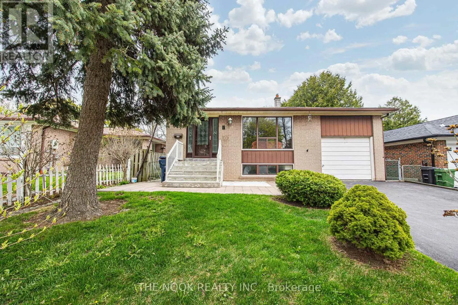 5 Starlake Drive, Toronto, Ontario  M1G 3C3 - Photo 1 - E12150869