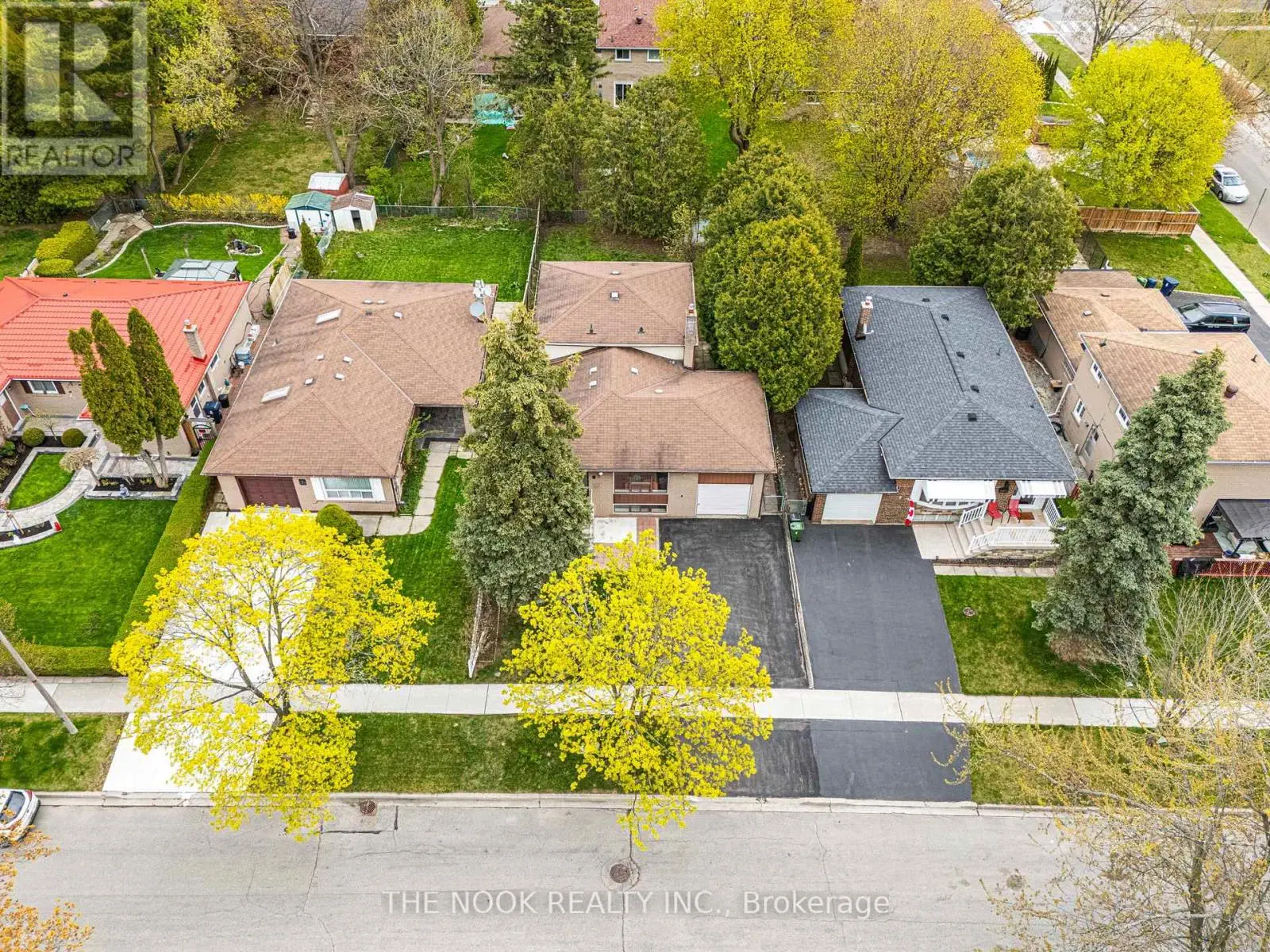 5 Starlake Drive, Toronto, Ontario  M1G 3C3 - Photo 2 - E12150869