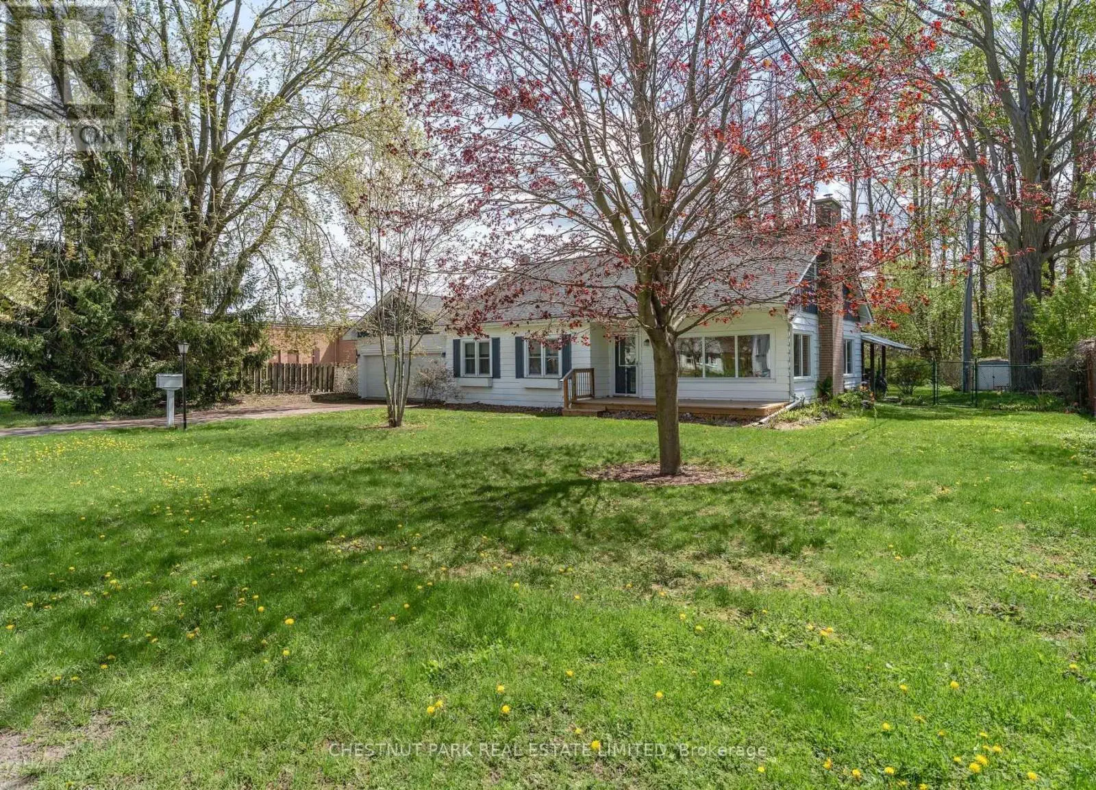 1 Downes Avenue, Prince Edward County, Ontario  K0K 2T0 - Photo 2 - X12150862