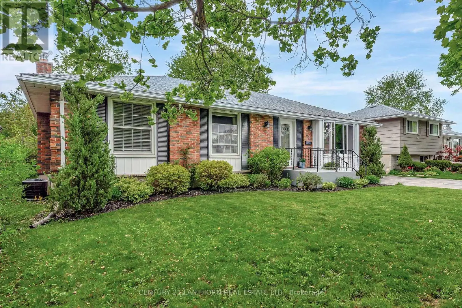 21 Glenarden Crescent, Belleville, Ontario  K8P 2B9 - Photo 3 - X12150938