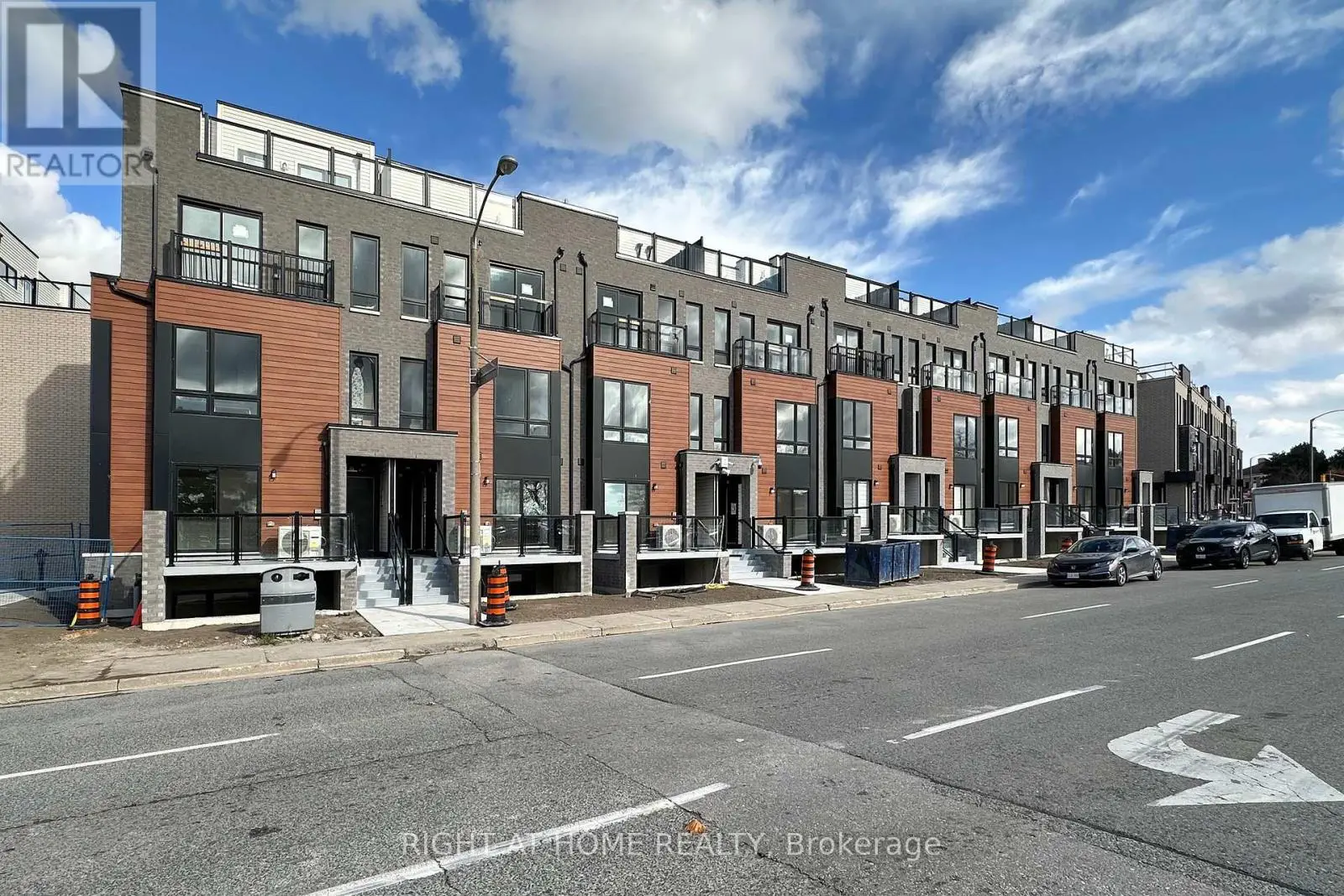 28 - 165 Tapscott Road, Toronto, Ontario  M1B 0E8 - Photo 1 - E12151135