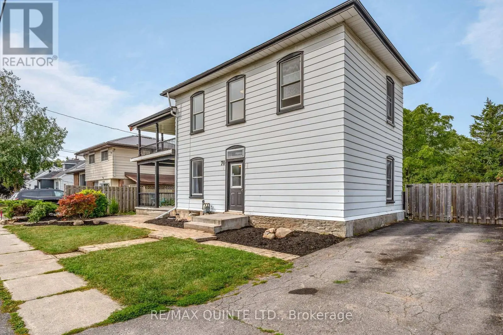70 Sinclair Street, Belleville, Ontario  K8P 3S8 - Photo 3 - X12151261