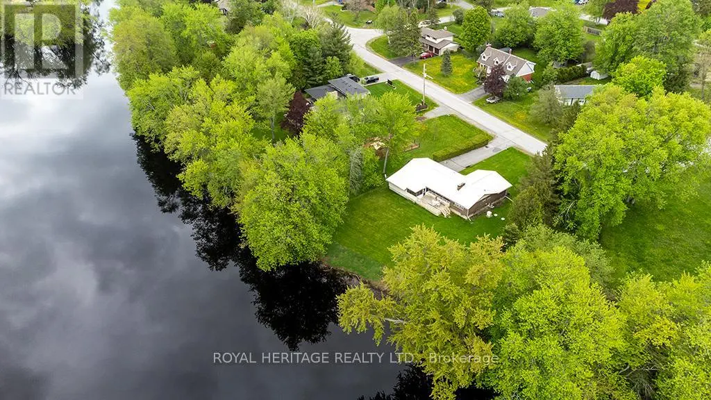 80 Greenfield Park, Belleville, Ontario  K0K 1V0 - Photo 2 - X12101580