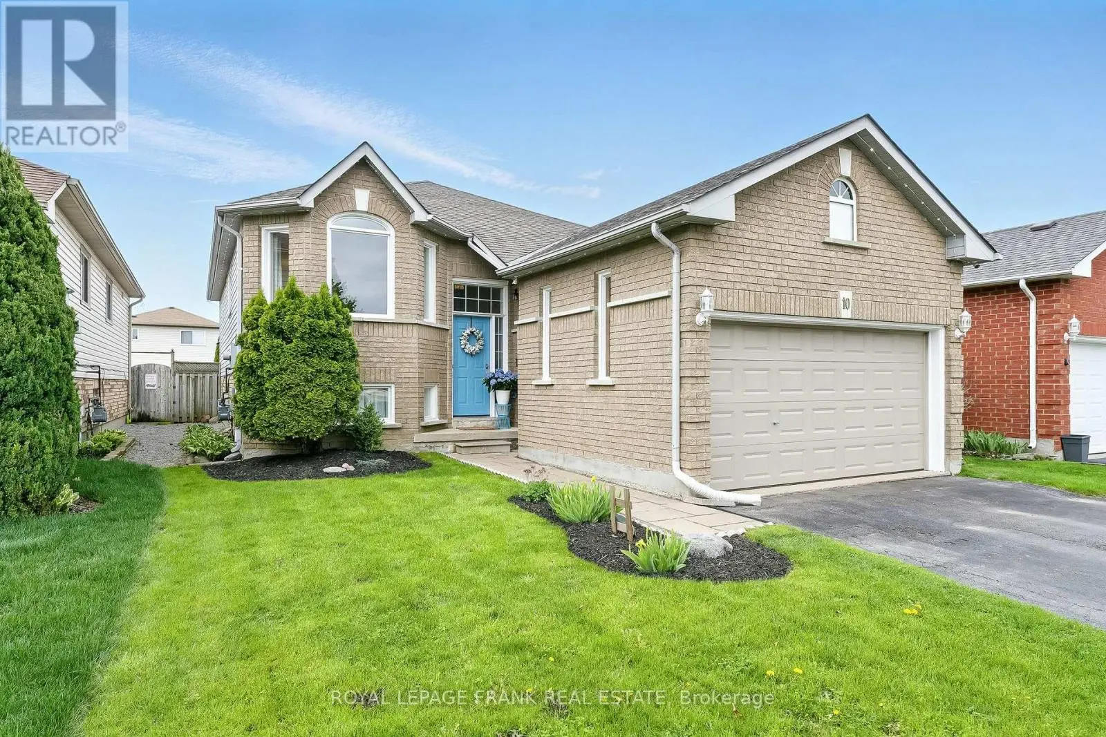 10 Laurelwood Street, Clarington, Ontario  L1C 4Z7 - Photo 2 - E12152379