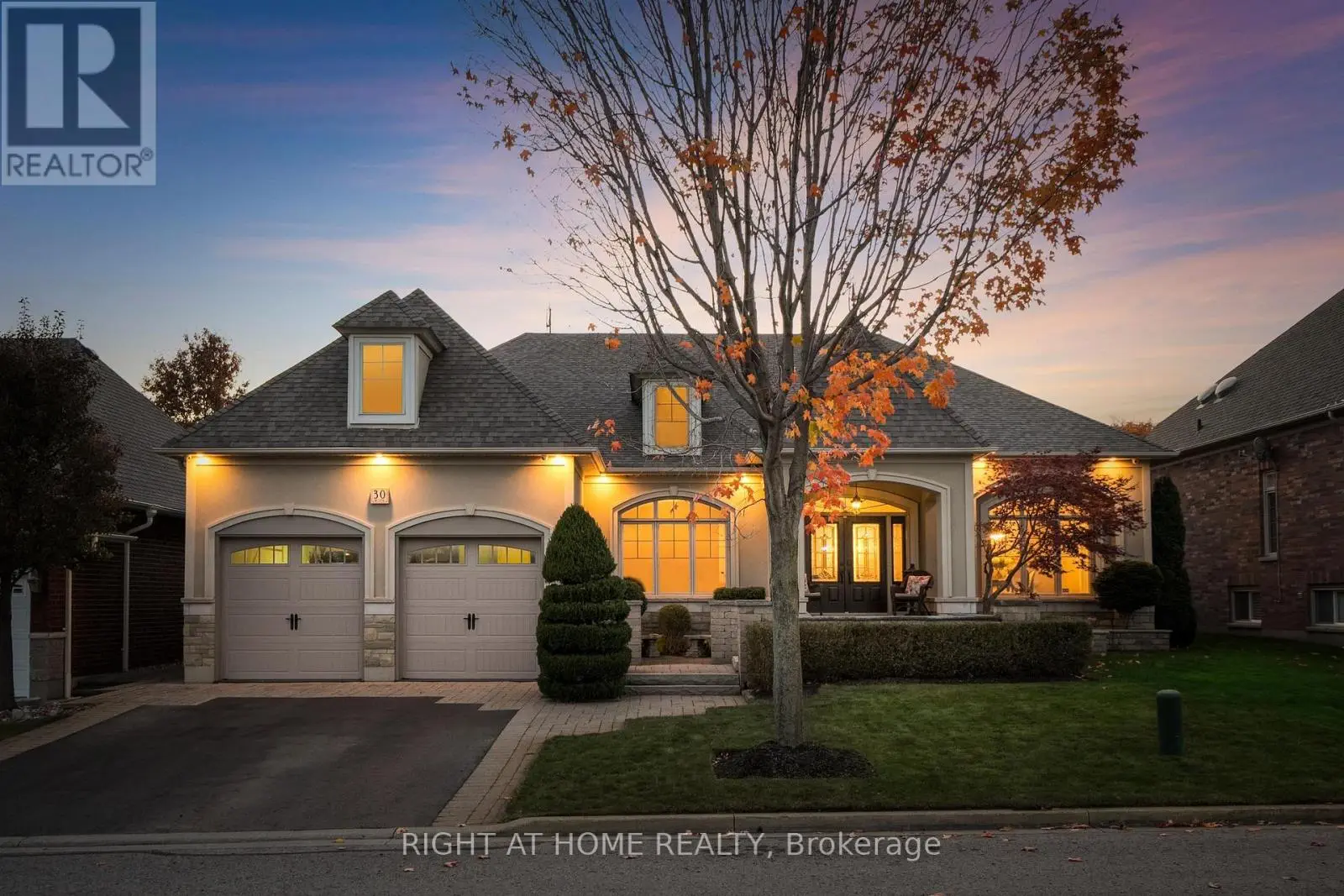 30 PRESERVATION PLACE, Whitby, Ontario