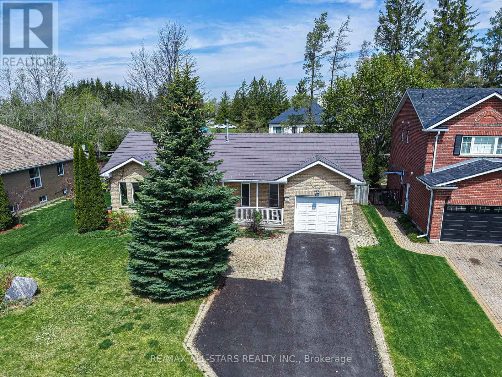 26 Kirkconnell Road, Kawartha Lakes, Ontario  K9V 6E7 - Photo 1 - X12152983