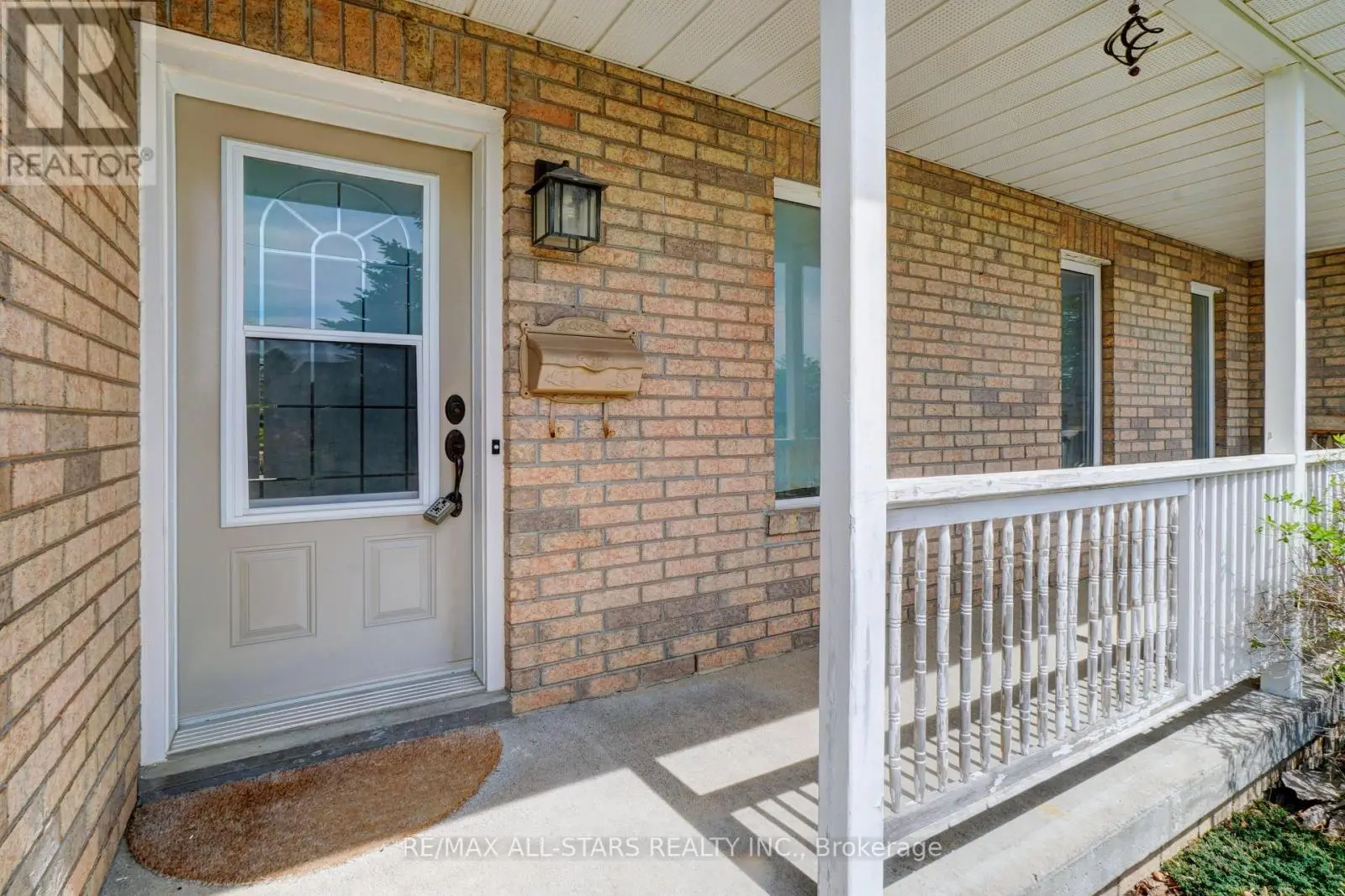 26 Kirkconnell Road, Kawartha Lakes, Ontario  K9V 6E7 - Photo 3 - X12152983