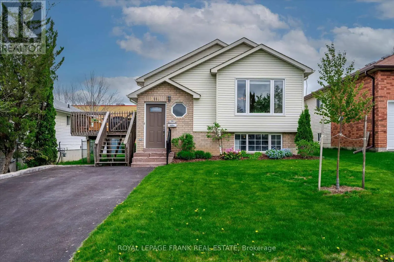 2114 Easthill Drive, Peterborough East, Ontario  K9L 1Y8 - Photo 1 - X12153550