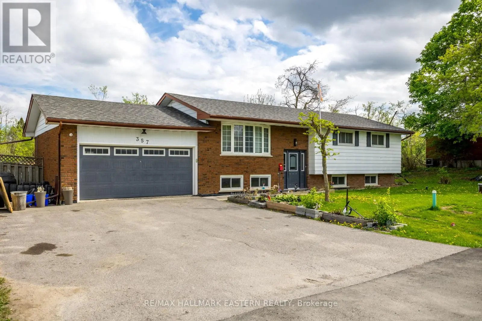 357 Martin Road, Peterborough North, Ontario  K9K 1C9 - Photo 3 - X12153588