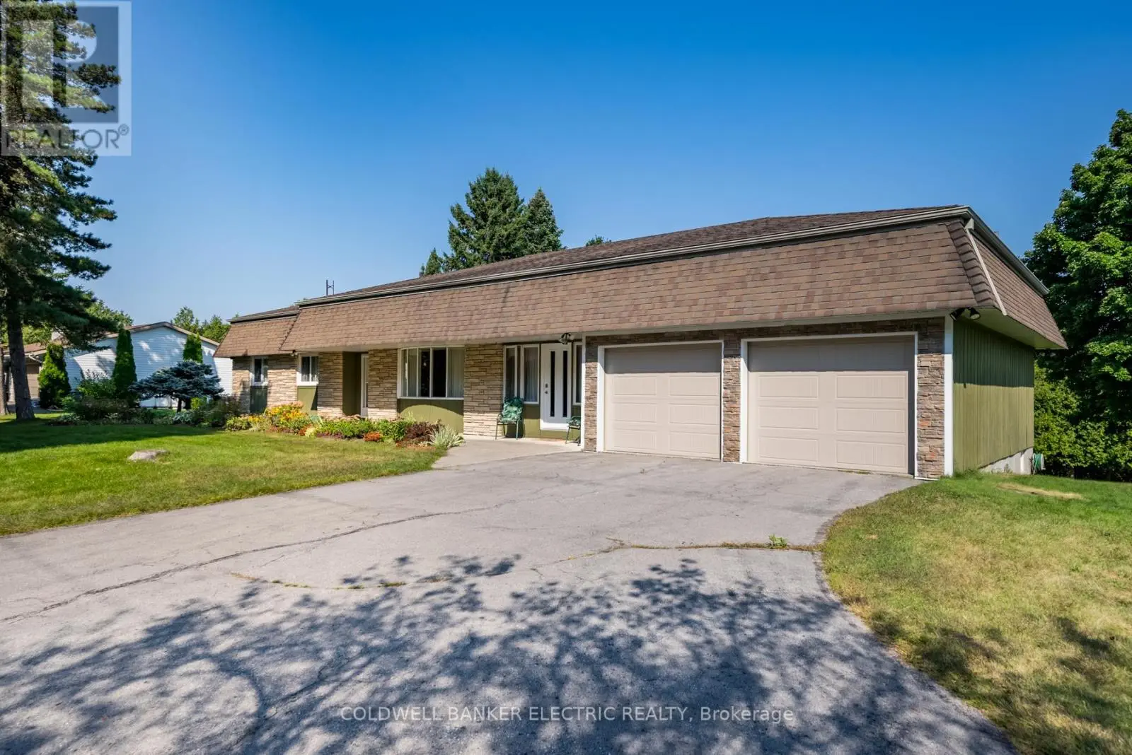 2534 Sherbrooke Street W, Cavan Monaghan, Ontario  K9J 0E5 - Photo 2 - X12153880