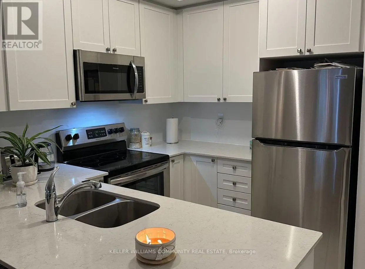305 - 50 Lakebreeze Drive, Clarington, Ontario  L1B 0A1 - Photo 2 - E12154100