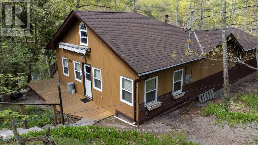 3566 Rock Crossway Lane, Selwyn, Ontario  K0L 2H0 - Photo 2 - X12154108