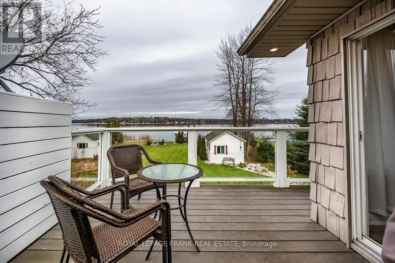 25 Shelley Drive, Kawartha Lakes, Ontario  K0M 2C0 - Photo 3 - X12096508