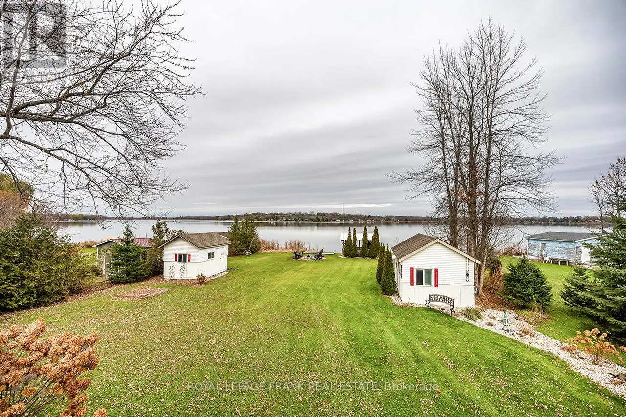 25 Shelley Drive, Kawartha Lakes, Ontario  K0M 2C0 - Photo 2 - X12096508