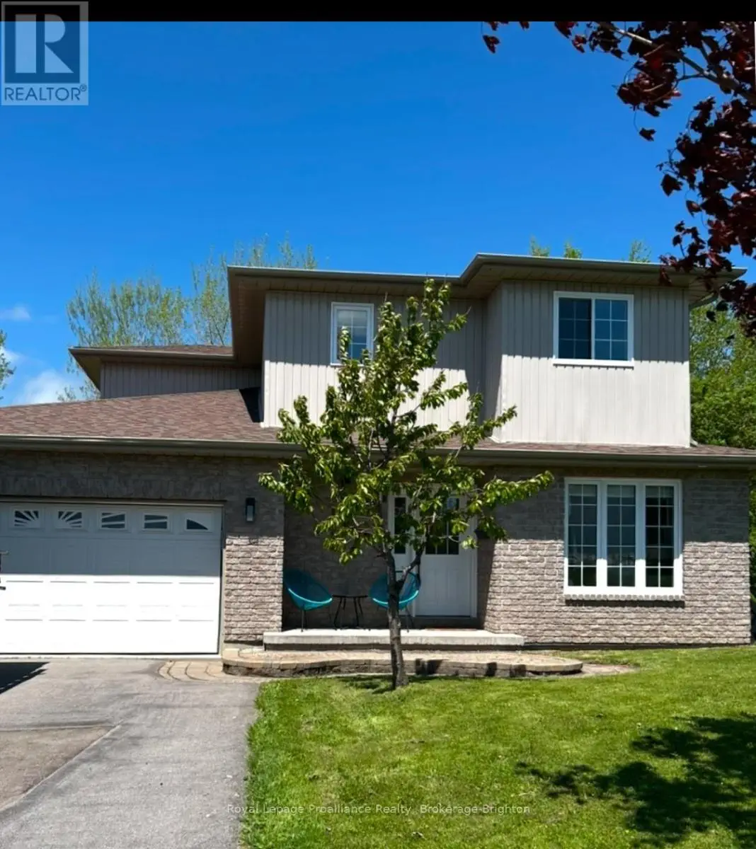 48 Fleming Road, Quinte West, Ontario  K8V 6P7 - Photo 2 - X12113787