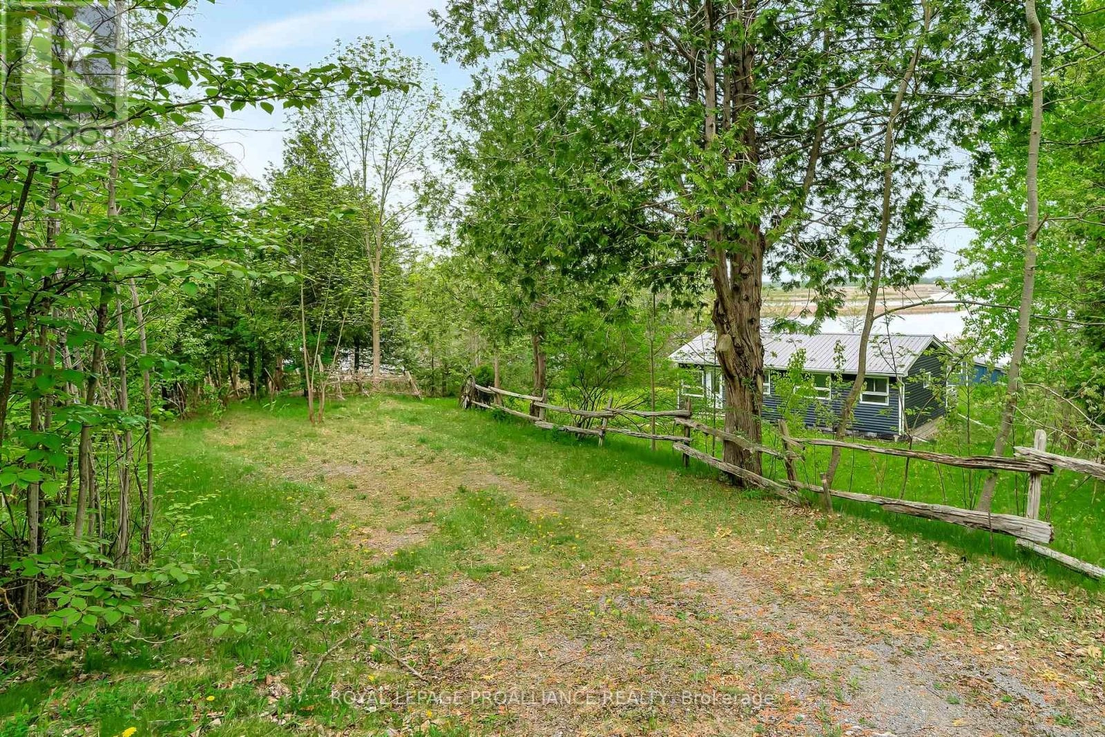 40 Cedar Lane, Quinte West, Ontario  K0K 2C0 - Photo 3 - X12154880