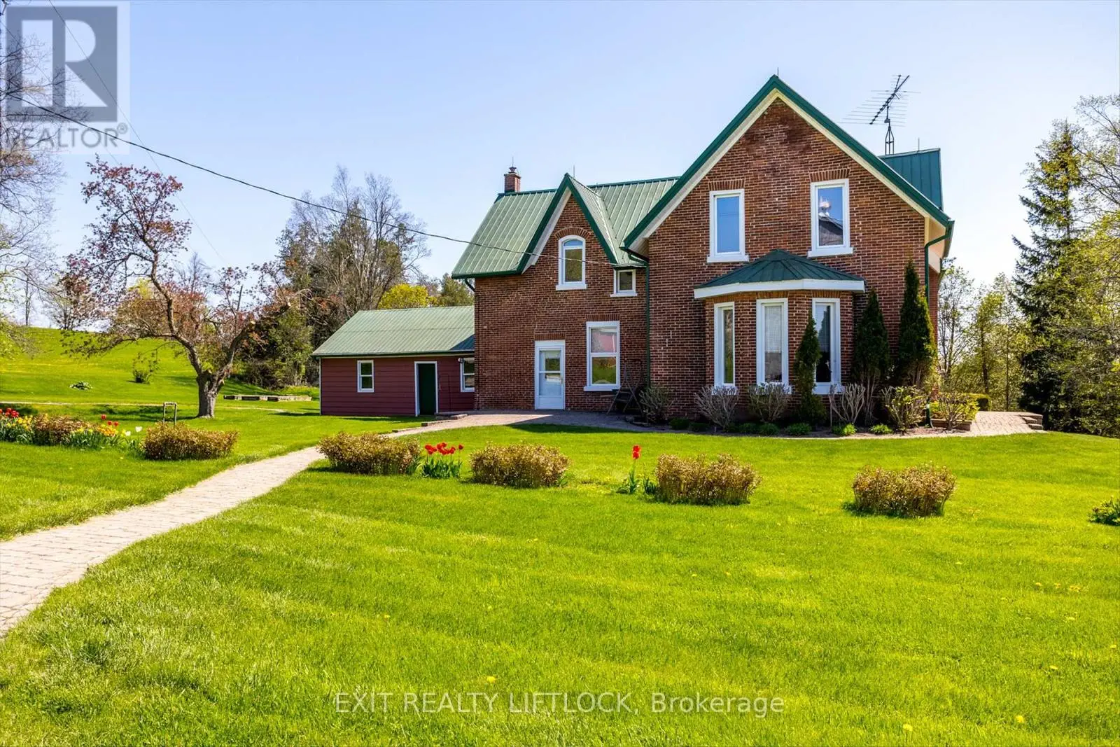 404 Morton Line, Cavan Monaghan, Ontario  L0A 1C0 - Photo 1 - X12155185