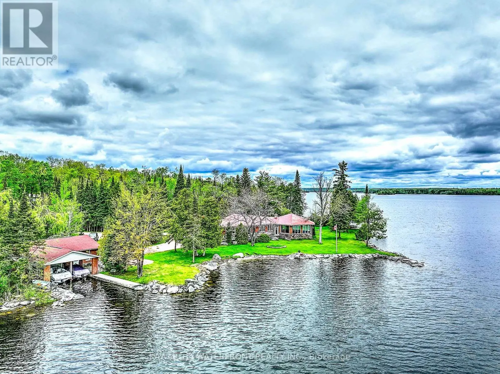 557 Riverside Drive, Trent Lakes, Ontario  K0M 1A0 - Photo 3 - X12155221
