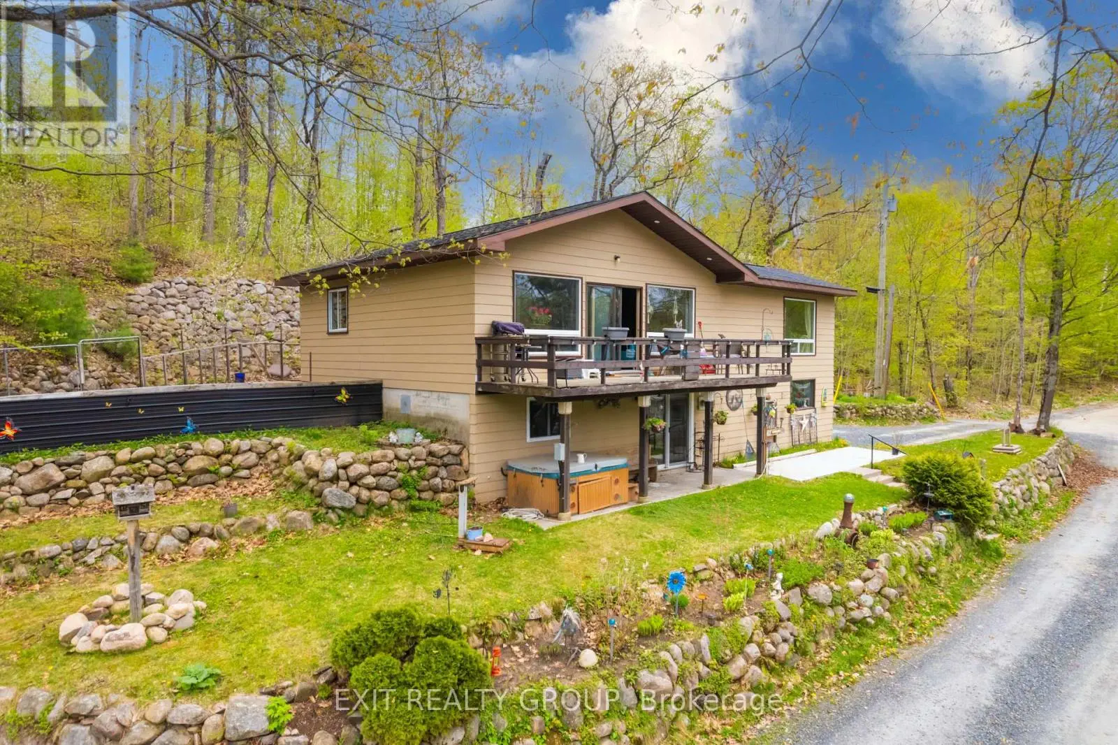 1058 Wellman Road, Frontenac, Ontario  K0H 1K0 - Photo 2 - X12155416