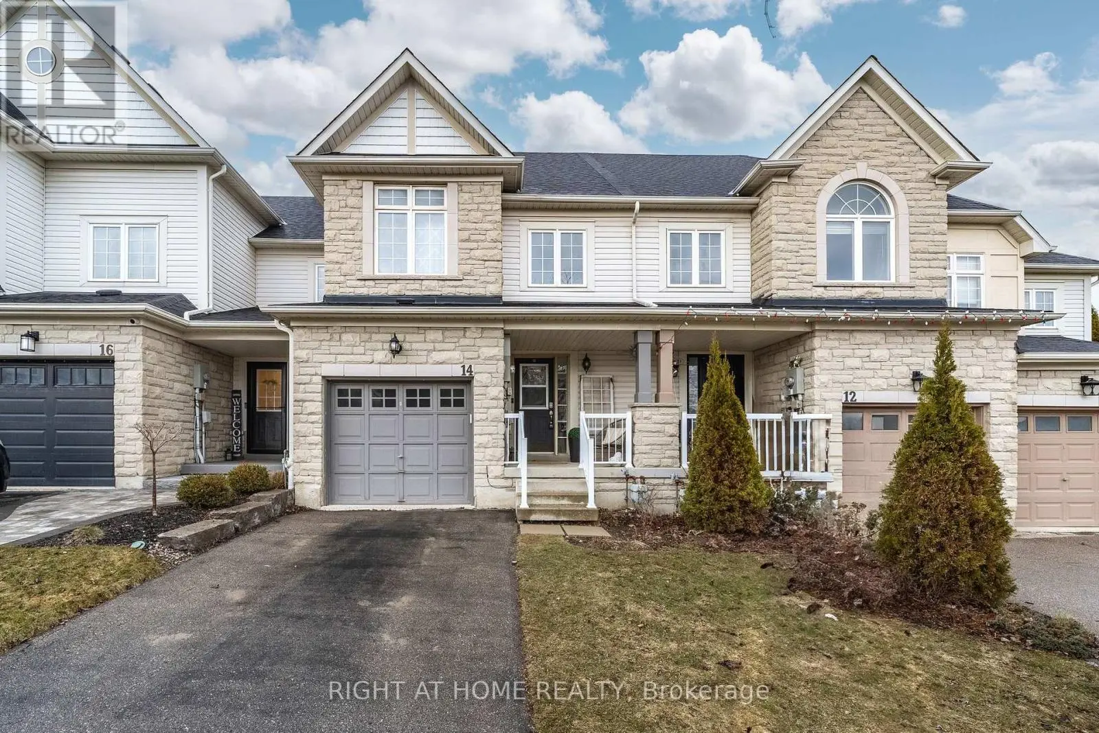14 Dodds Square, Clarington, Ontario  L1C 5N1 - Photo 1 - E12156208