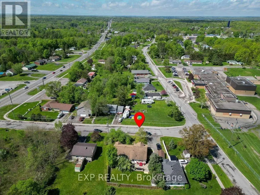 8 North Maloney Street, Marmora And Lake, Ontario  K0K 2M0 - Photo 3 - X12156147