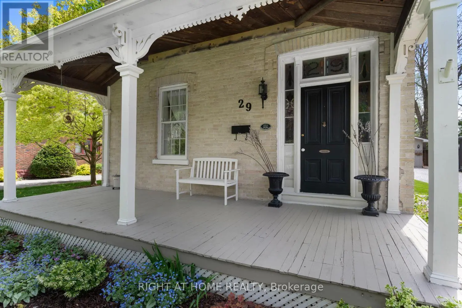 29 Regent Street, Kawartha Lakes, Ontario  K9V 3T9 - Photo 2 - X12156419