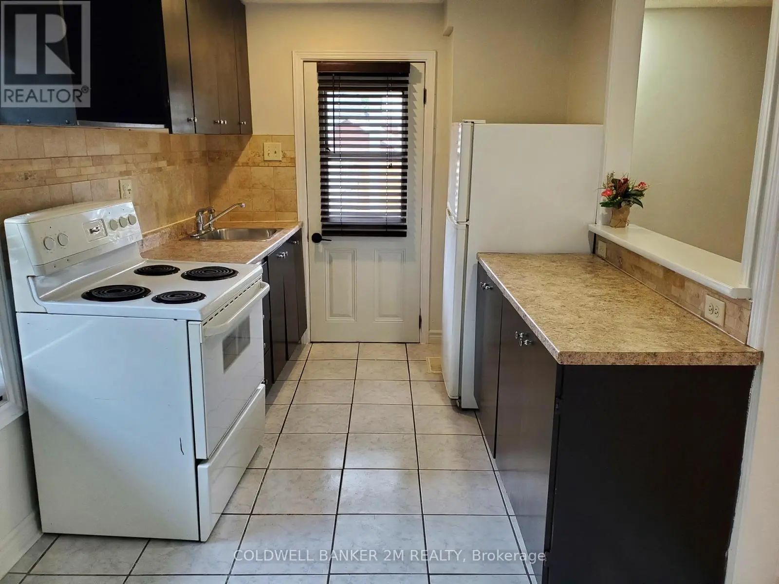 300 Haig Street, Oshawa, Ontario  L1G 5N8 - Photo 2 - E12156549