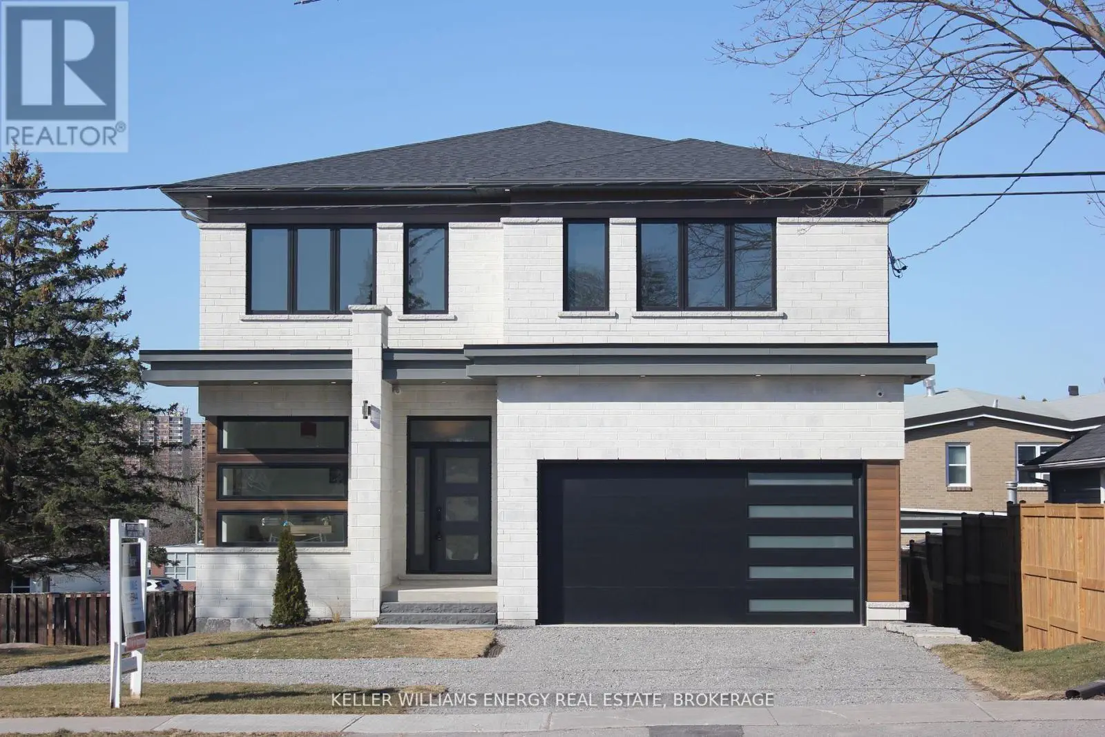 120b Cochrane Street, Whitby, Ontario  L1N 5H8 - Photo 1 - E12156602