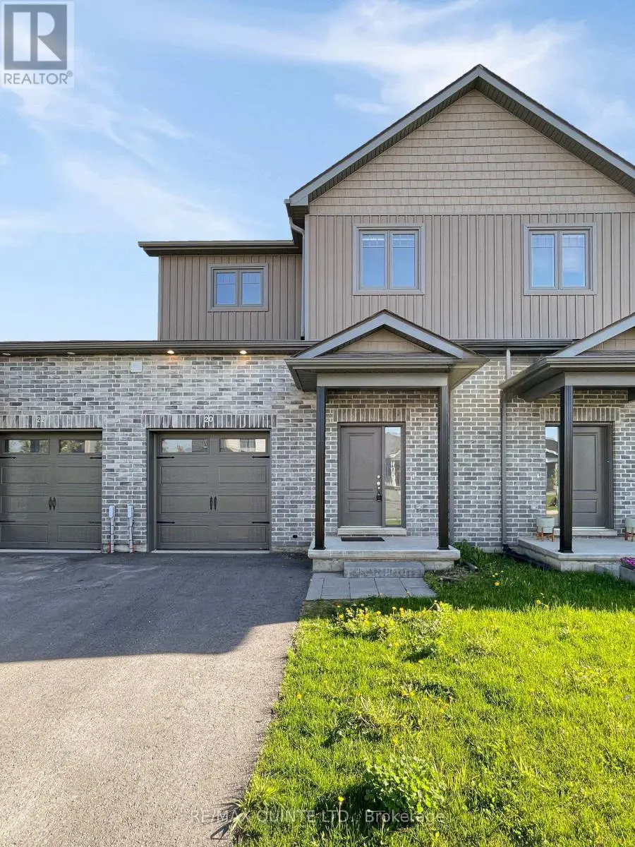 20 Allen Street, Prince Edward County, Ontario  K0K 2T0 - Photo 2 - X12156870
