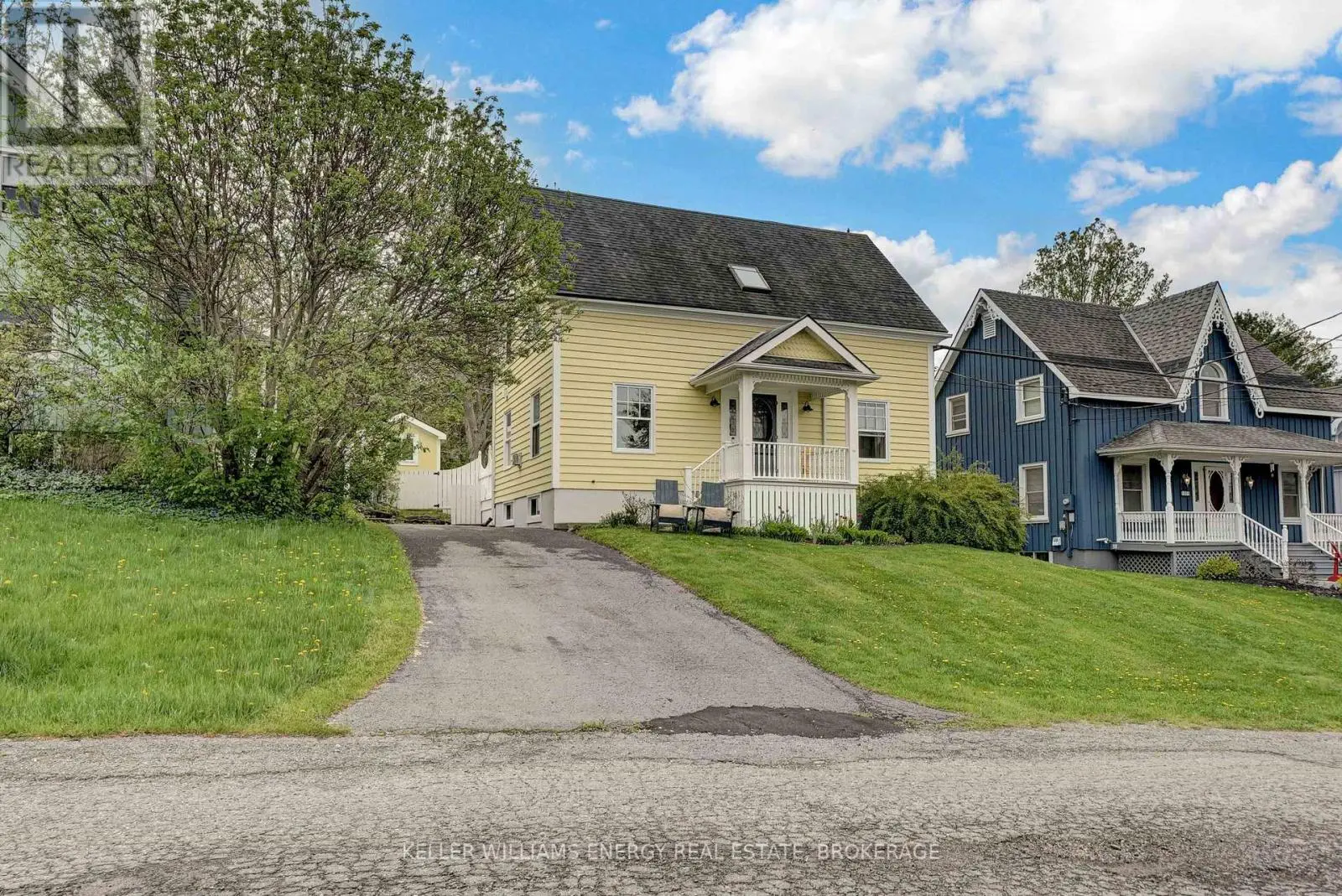 15 Cumberland Street, Prince Edward County, Ontario  K0K 2T0 - Photo 1 - X12156197