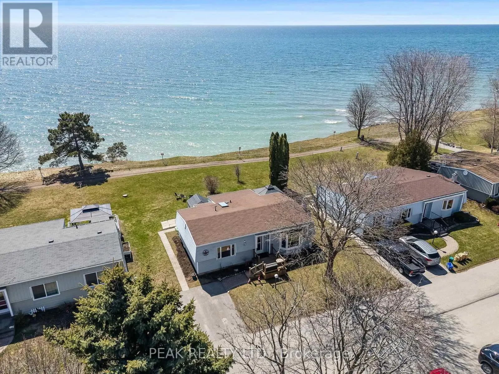 71 Bluffs Road, Clarington, Ontario  L1B 1A6 - Photo 2 - E12157134