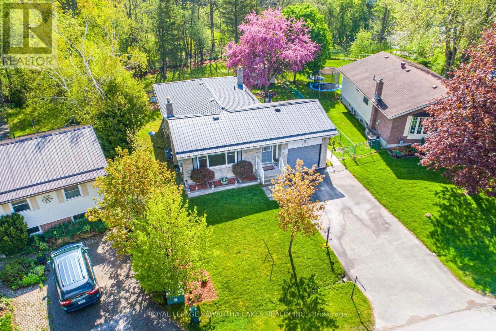 115 Meadowlands Drive, Brock, Ontario  L0E 1E0 - Photo 3 - N12157943