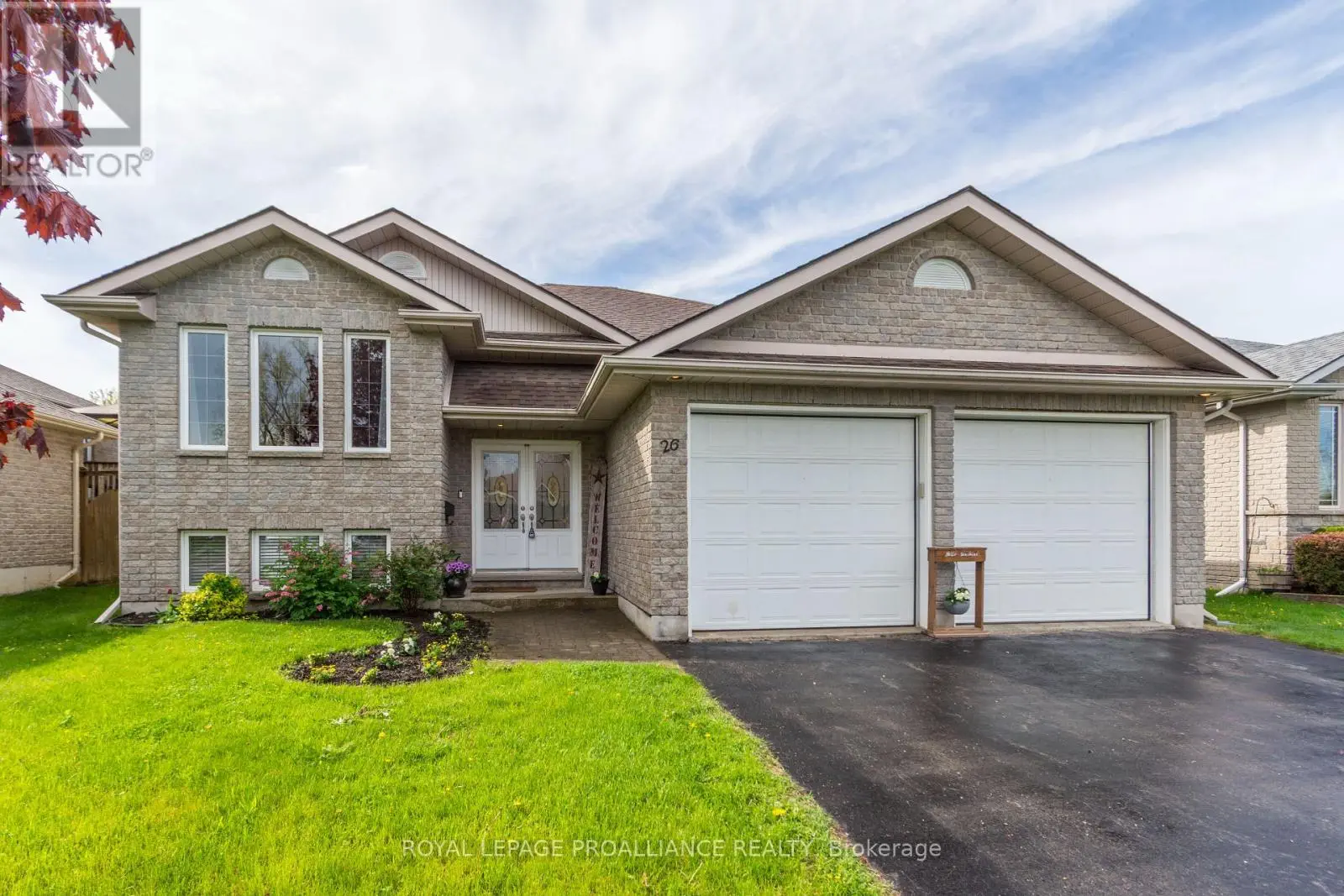 26 Northview Lane, Quinte West, Ontario  K8V 6X5 - Photo 1 - X12157962