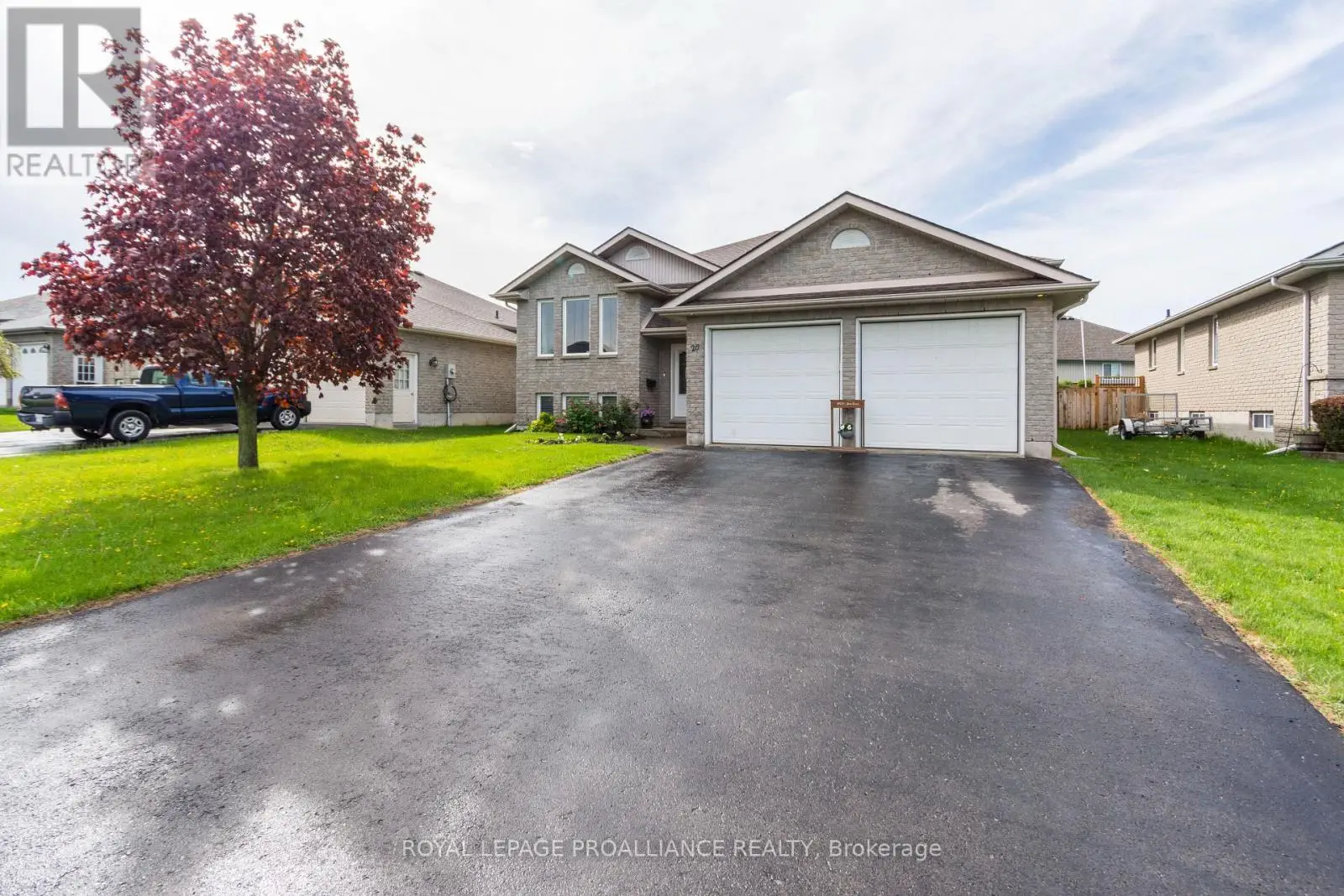26 Northview Lane, Quinte West, Ontario  K8V 6X5 - Photo 2 - X12157962