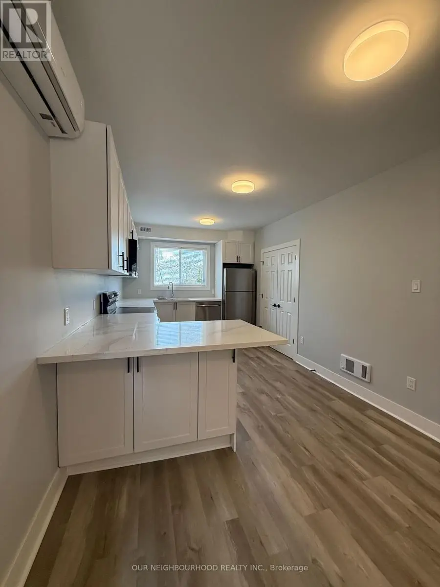 Upper/1 - 648 Bethune Street, Peterborough Central, Ontario  K9H 4A3 - Photo 1 - X12158207
