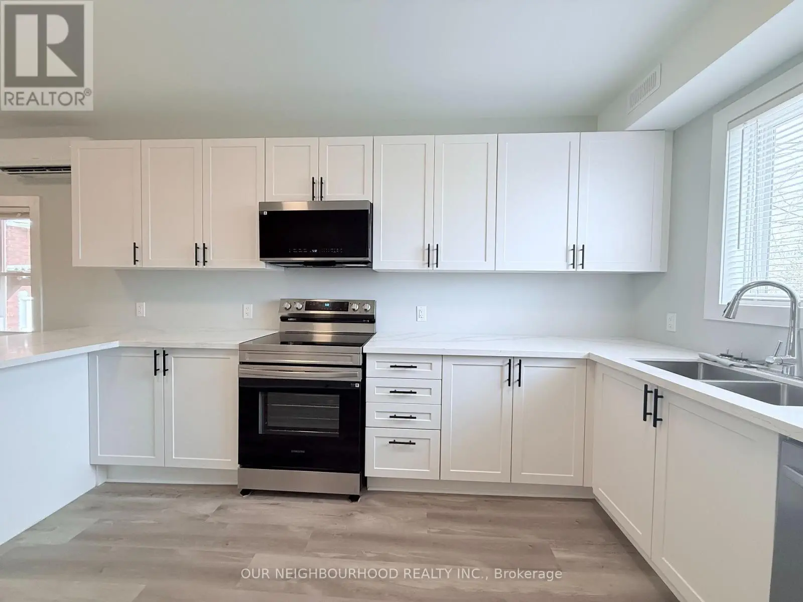 Upper/1 - 648 Bethune Street, Peterborough Central, Ontario  K9H 4A3 - Photo 3 - X12158207
