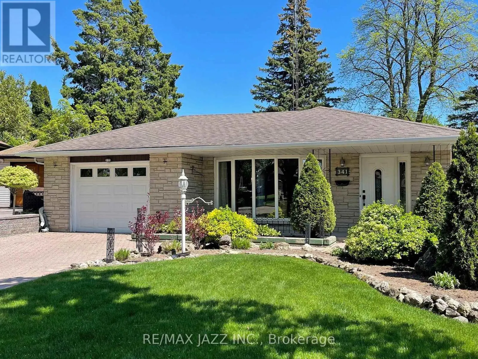341 Elizabeth Street, Oshawa, Ontario  L1J 5S7 - Photo 2 - E12158701