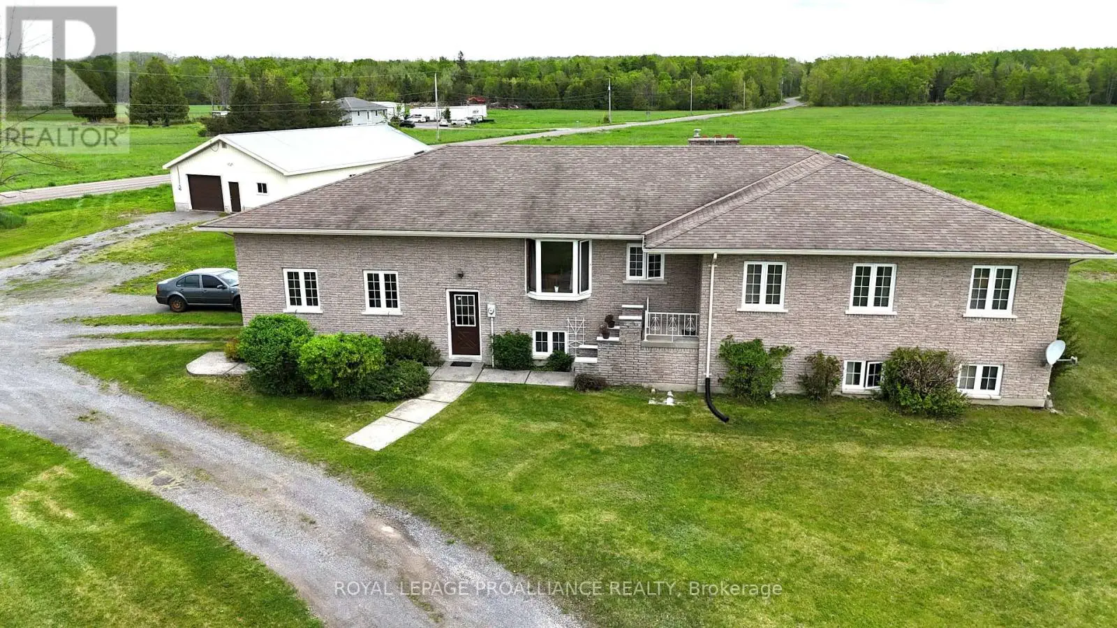3460 Shannonville Road, Tyendinaga, Ontario  K0K 2Y0 - Photo 2 - X12045991